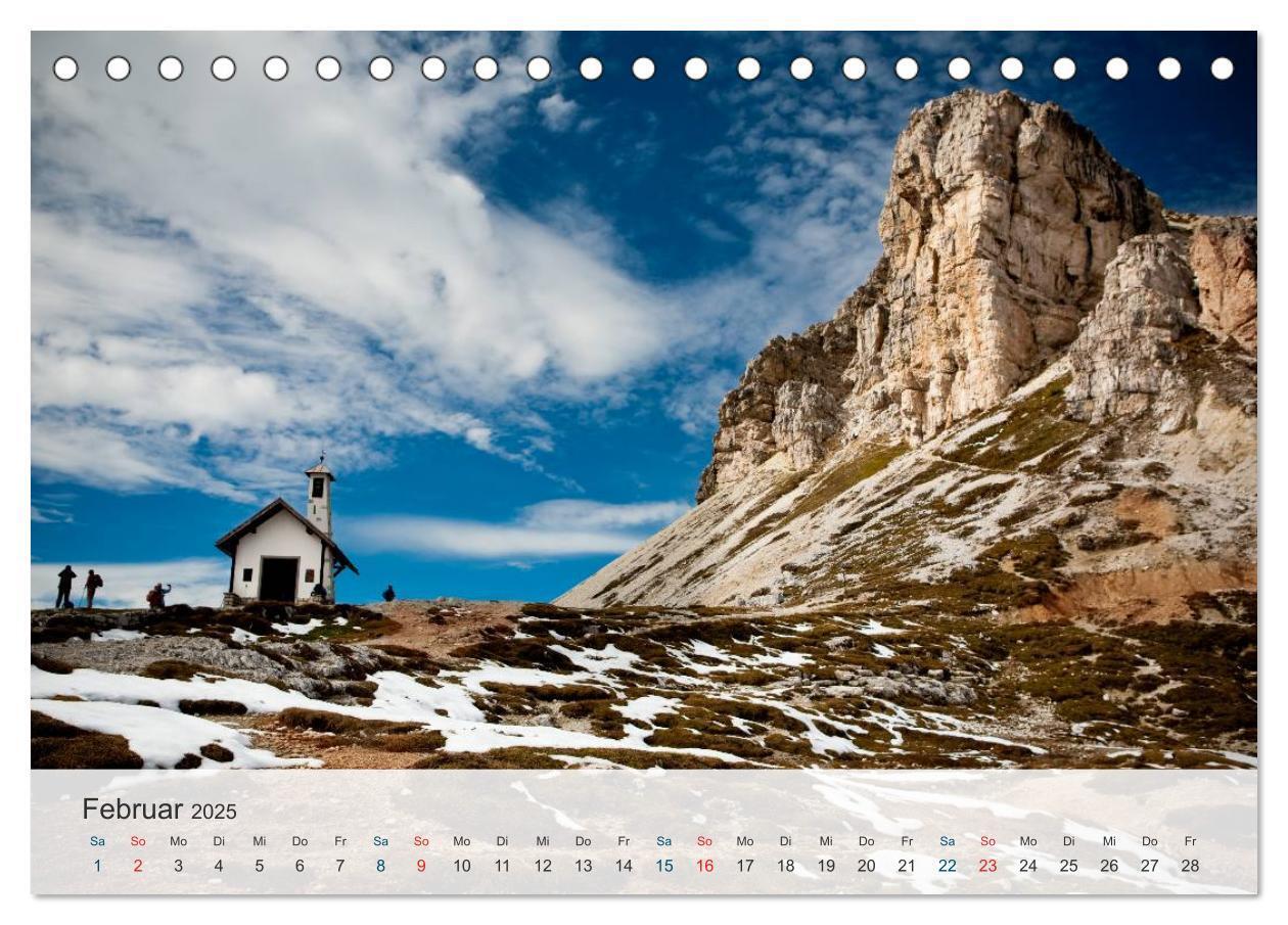 Bild: 9783383786358 | Dolomiten - Rundreise um Drei Zinnen (Tischkalender 2025 DIN A5...