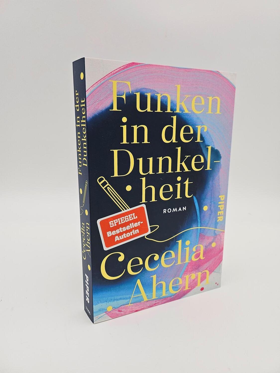 Bild: 9783492319966 | Funken in der Dunkelheit | Cecelia Ahern | Taschenbuch | 240 S. | 2023