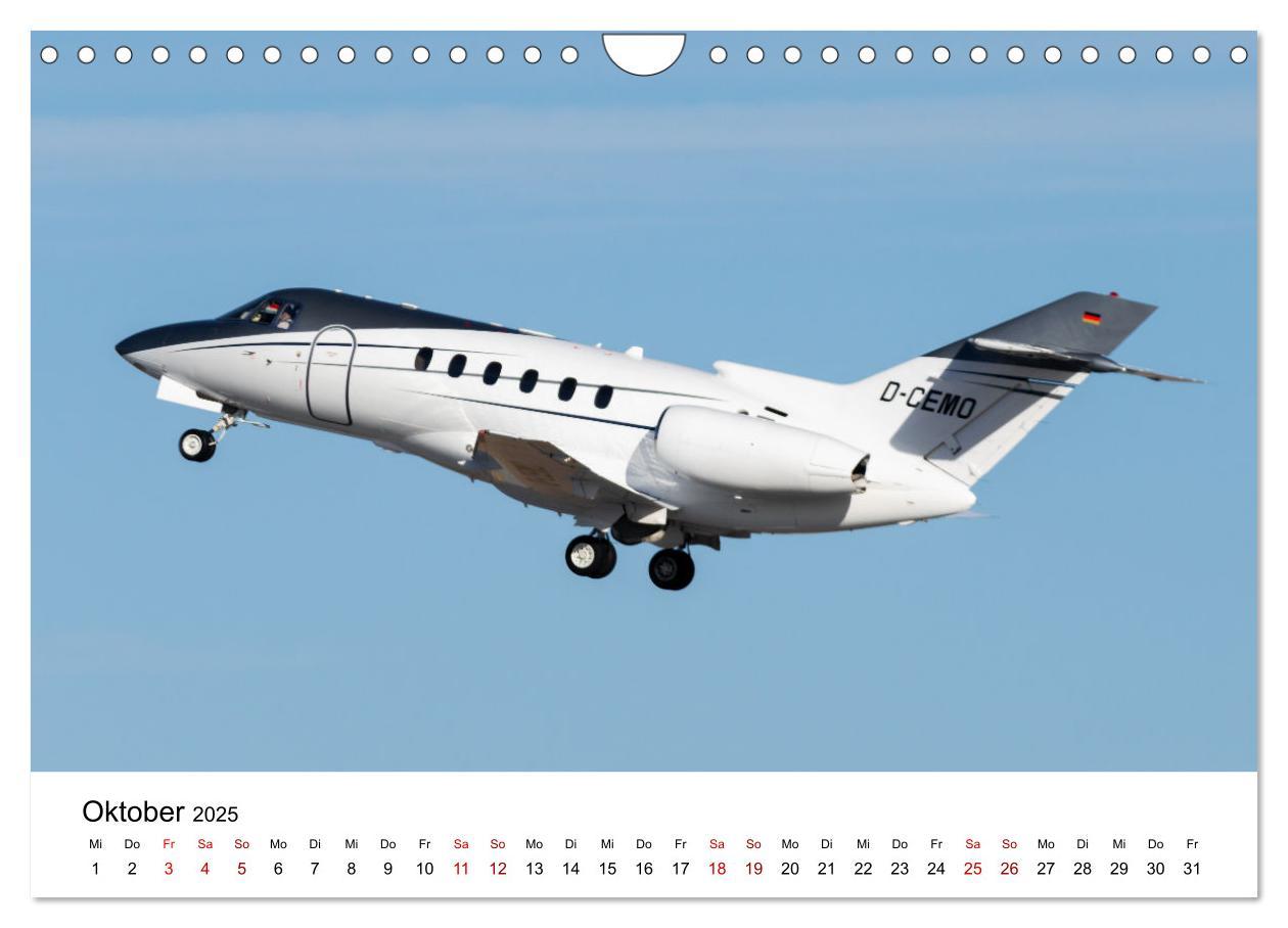 Bild: 9783457220283 | Die Welt der Privatjets (Wandkalender 2025 DIN A4 quer), CALVENDO...